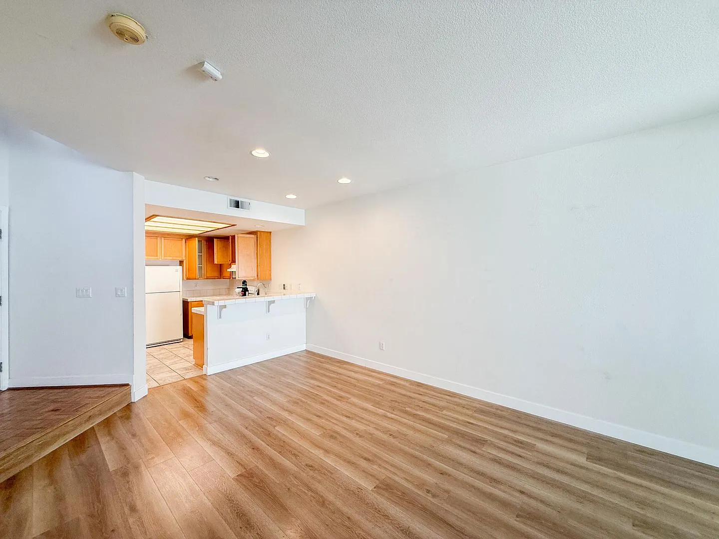 Richmond Marina Bay 3 Bed 3 Bath Townhome in Gated Bay Front Community — Photo 4