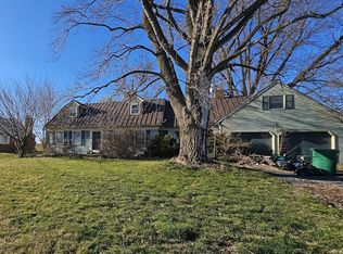 2555 Bachmantown Rd, Ronks, PA 17572