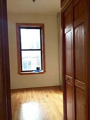 Rented by Warren T Real Estate Corp. | media 27