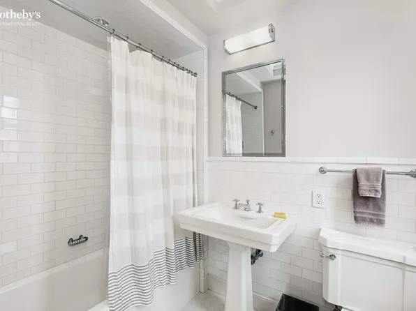 30 East 71st Street image 13 of 18