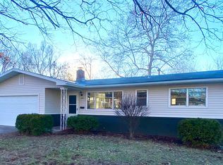 1305 S Prince Ln, Springfield, MO 65804