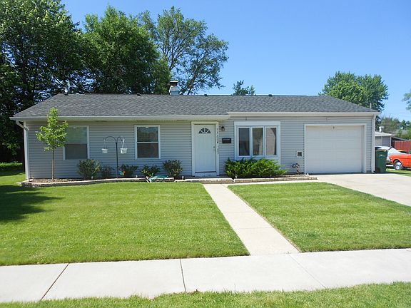 Front - 532 Laurel Ave