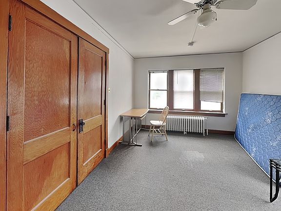 5th image of 909 S 1st St #Eb70f983a