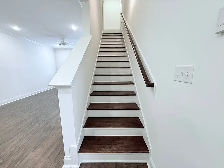 618 Cottage Grove Cir — Photo 11