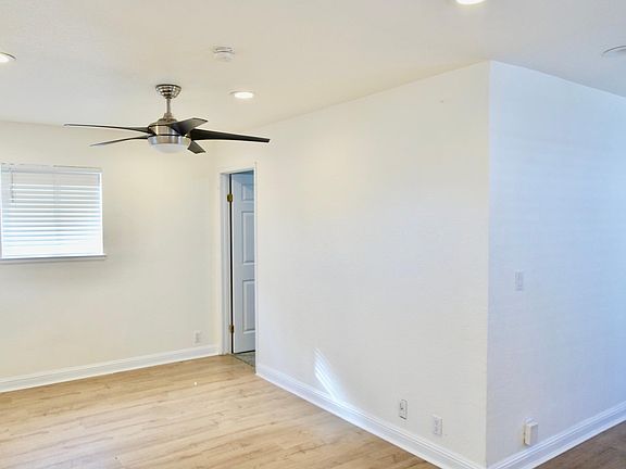 3rd image of 311 Irving Ave