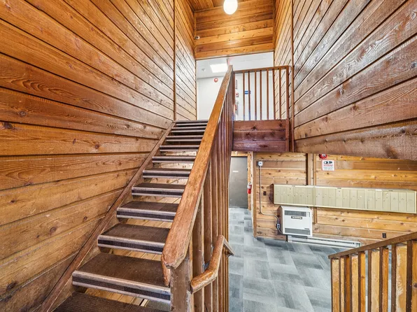 Nicole Apartments, 1046 W 26th Ave #305, Anchorage, AK 99503