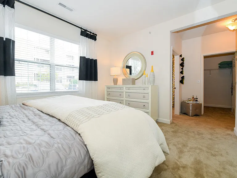 Reserve at Wauwatosa — Photo 15