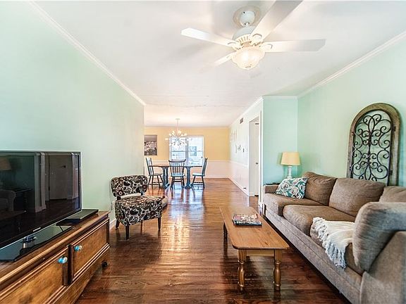 5th image of 1806 North Pl