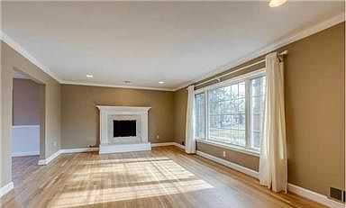 Living room, 20 feet x 14 feet.