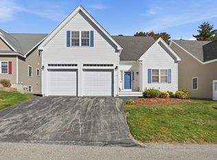 23 Dickens Ln, Tyngsboro, MA 01879