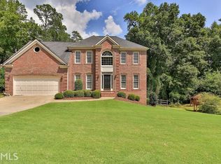 2210 Nine Oaks Dr NW, Kennesaw, GA 30152
