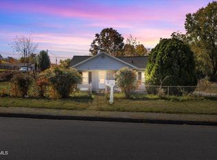 1002 S Broadway St, Johnson City, TN 37601