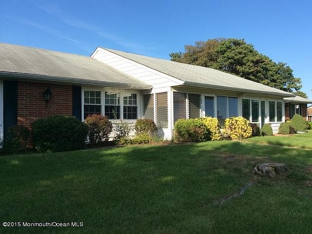 1st image of 398 Chesterfield Court #A