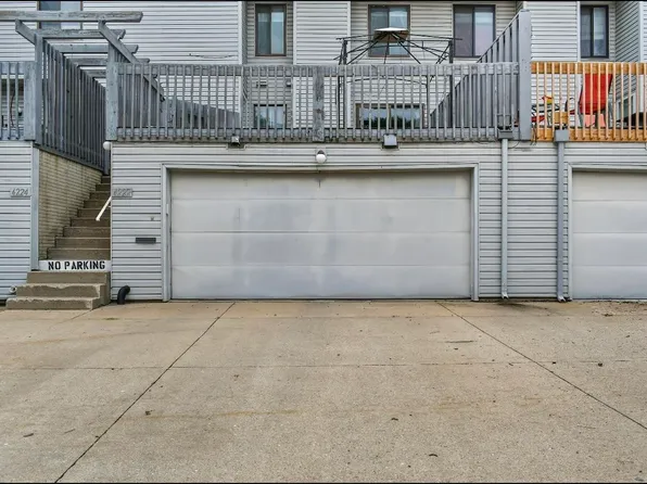 4222 Kris Line Dr #6, Waterloo, IA 50701