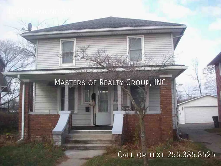 1129 Diamond Ave — Photo 1