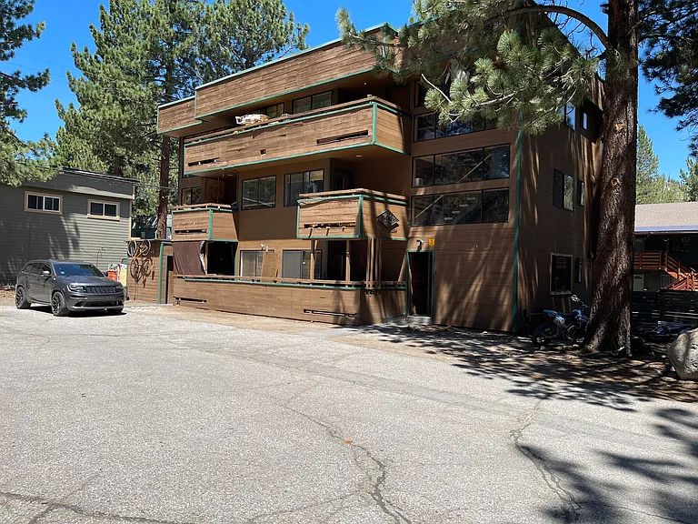 340 Chaparral Rd #1 — Photo 1