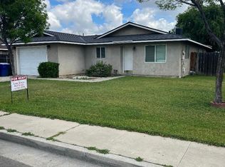 1063 S Anacapa Ave, Hanford, CA 93230