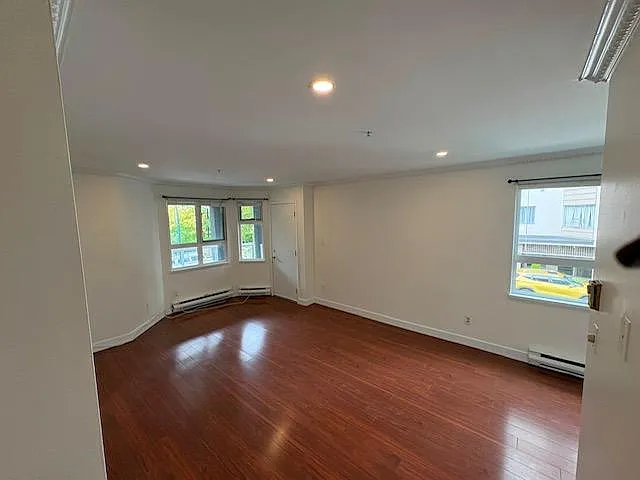 2 bed, 1.5 bath, 800 sqft, $2,750 — Photo 2