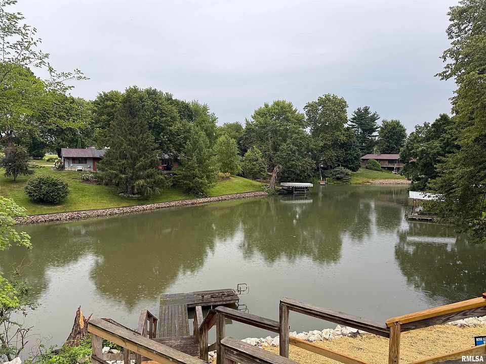 1st image of 636 Linden Point