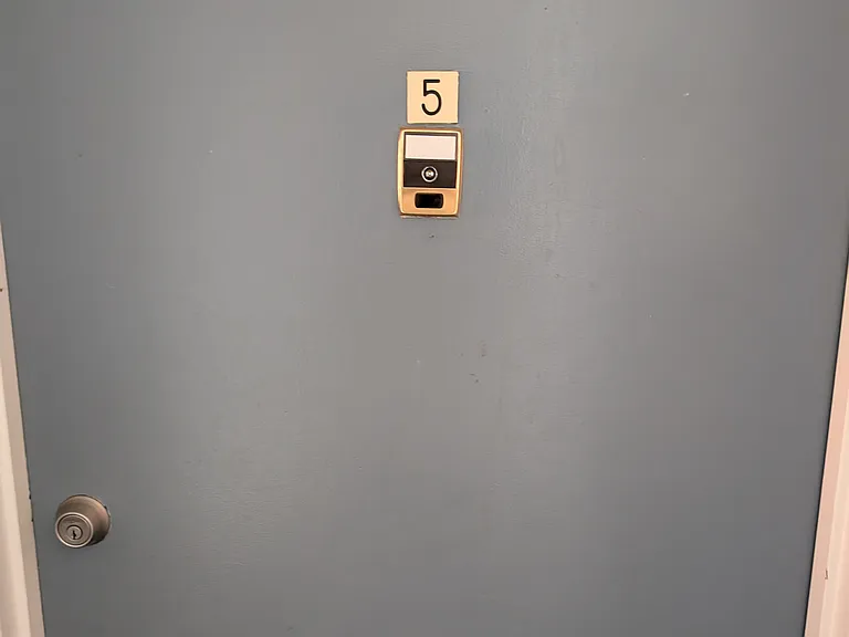 509 S Detroit St #5 — Photo 3