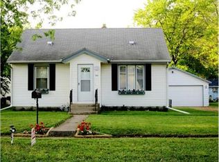 904 Short St, Loves Park, IL 61111