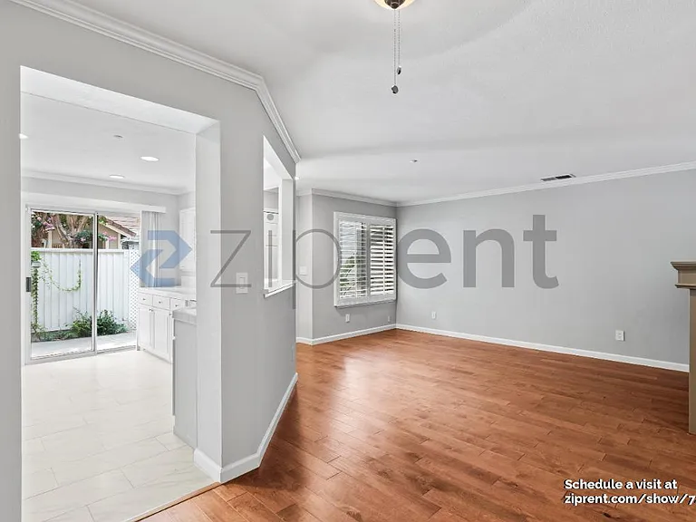 6320 Island Pine Way — Photo 8