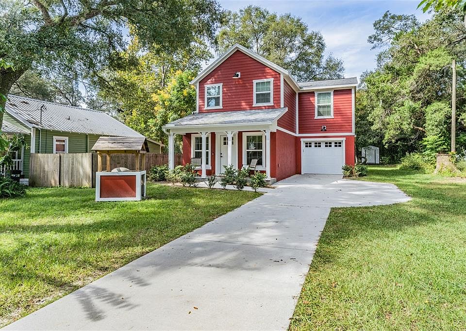 1st image of 17415 Sweetwater Rd