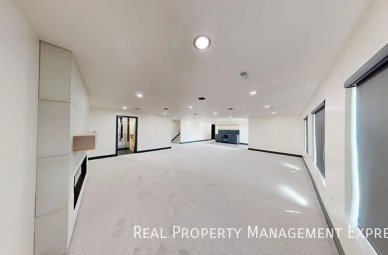 313 N Red Spruce Ave — Photo 27