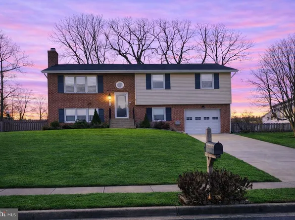 14821 Wood Home Rd, Centreville, VA 20120