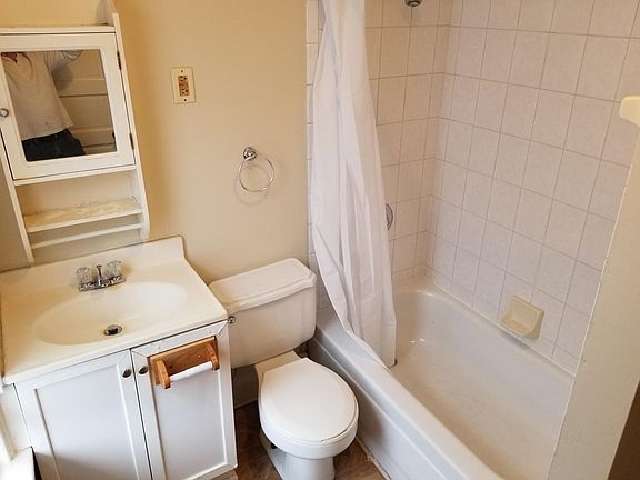 5th image of 1523 Morgan Ave N