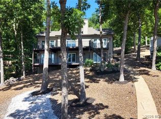 197 Imperial Point Dr, Lake Ozark, MO 65049
