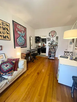 Rented by Oxford Property Group | media 5