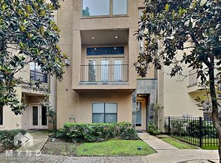 6909 Staffordshire Blvd, Houston, TX 77030