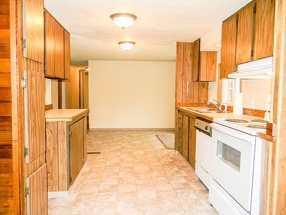 5th image of 21202 131st Street Ct E