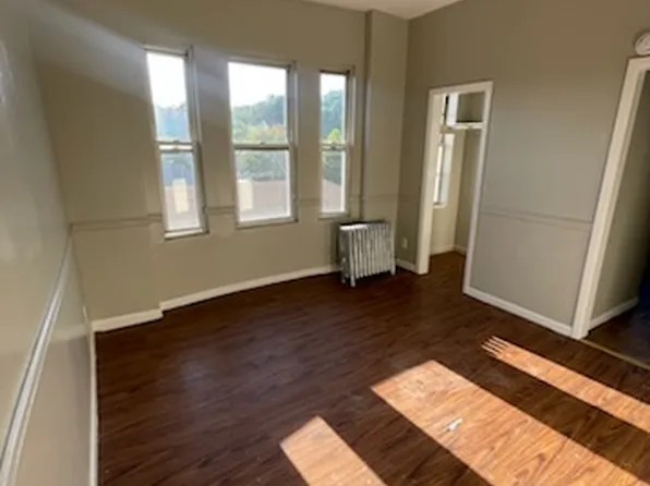 491 Clinton Ave, Newark, NJ
