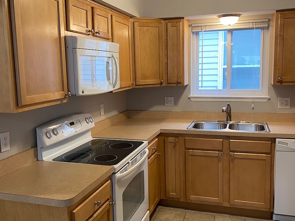 1st image of 1126 Lakepointe Ave