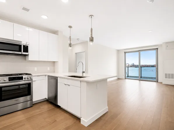 45 Lewis St #312, Boston, MA 02128