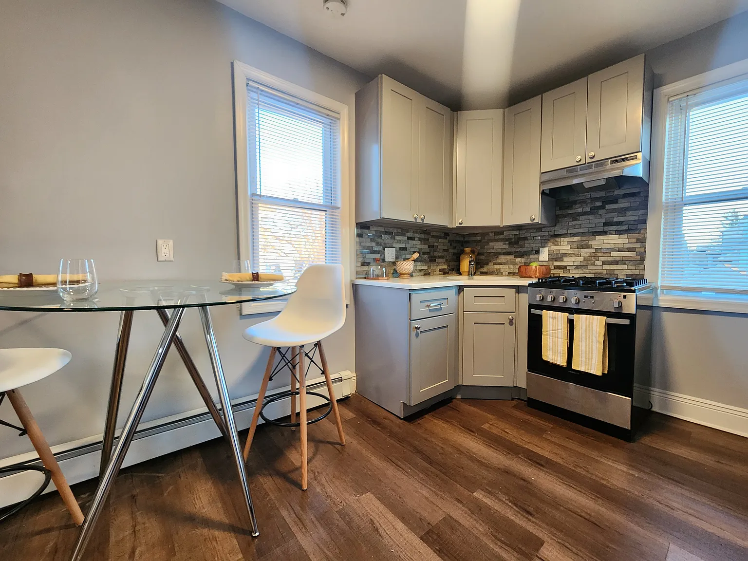 1 bed, 875 sqft, $2,875 — Photo 4
