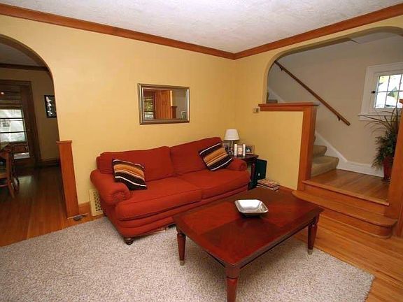 46th-front room_12222012