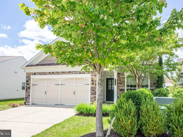 148 Denison St, Fredericksburg, VA 22406