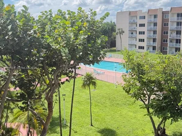 6930 NW 186th St APT 1-417, Hialeah, FL 33015
