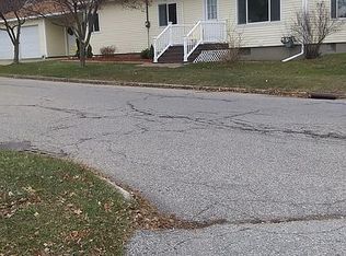 718 Fairbanks St, Iron Mountain, MI 49801