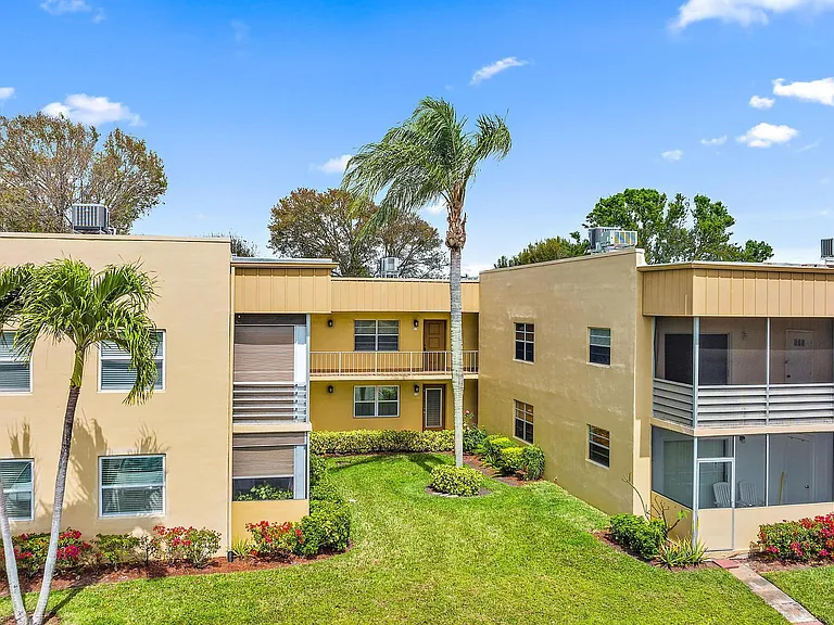 507 Capri Pl #K — Photo 18