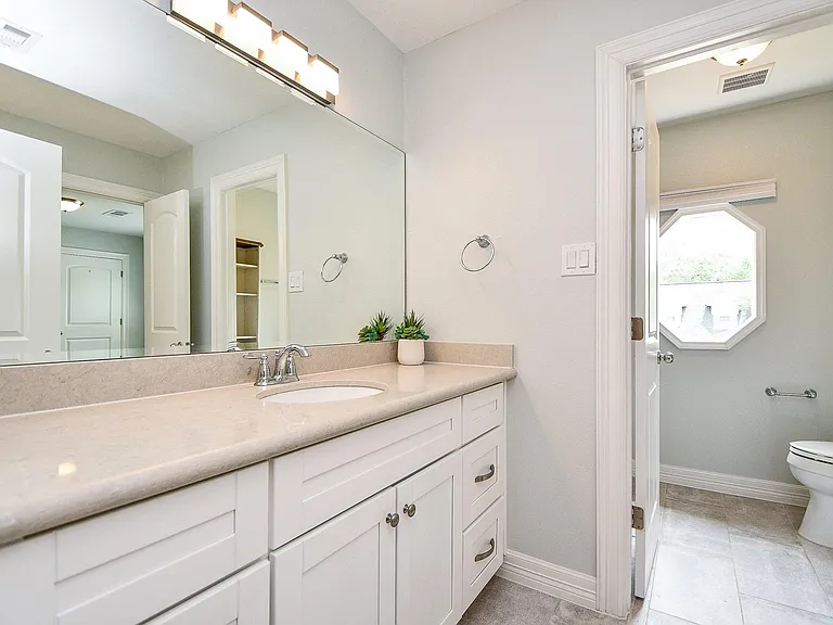 707 Thistlewood Dr — Photo 23