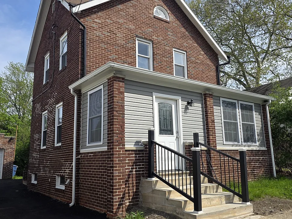 3140 New Castle Ave
