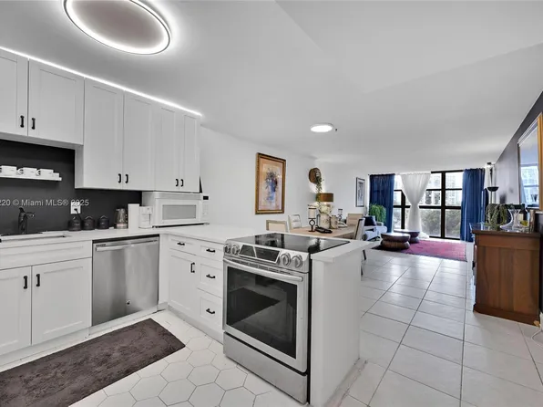 400 Leslie Dr APT 605, Hallandale Beach, FL 33009