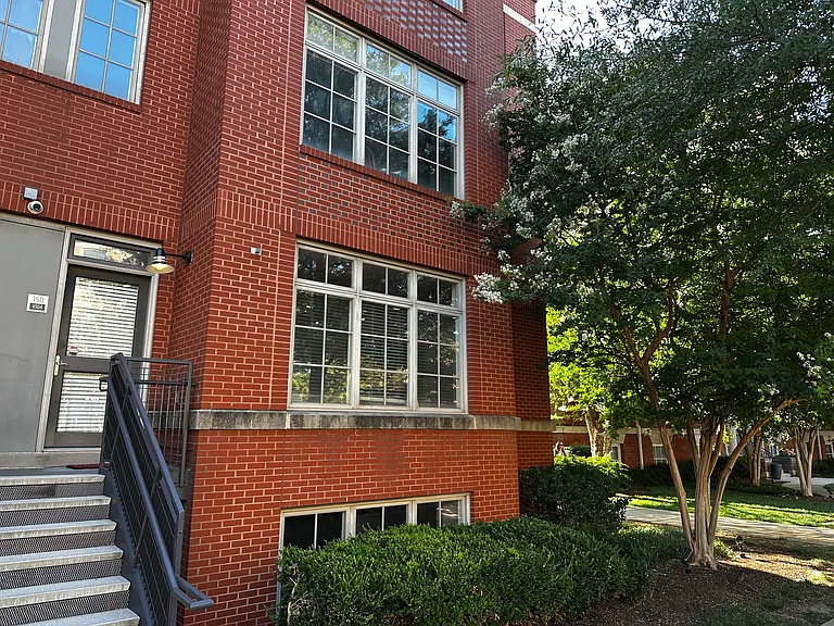 150 V St NW #V104 — Photo 1