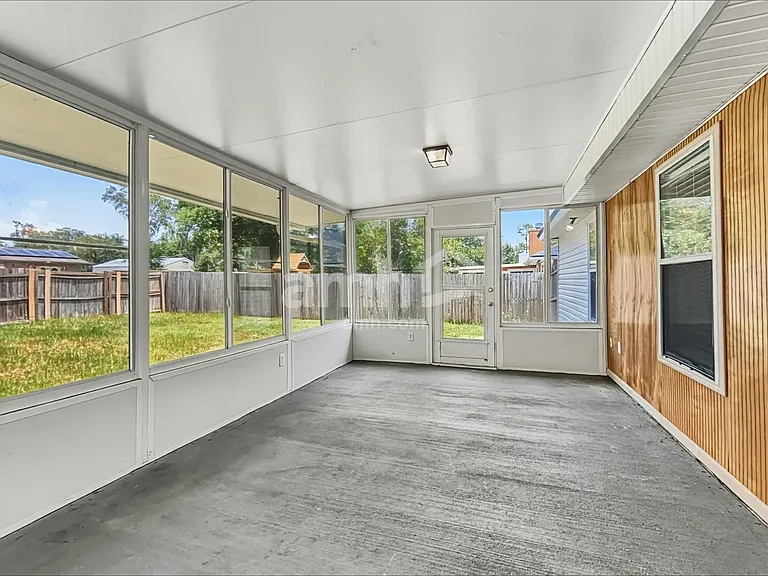 2708 Secret Harbor Dr — Photo 16