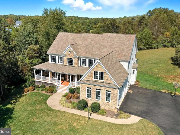 10004 Windy Hill Dr, Nokesville, VA 20181