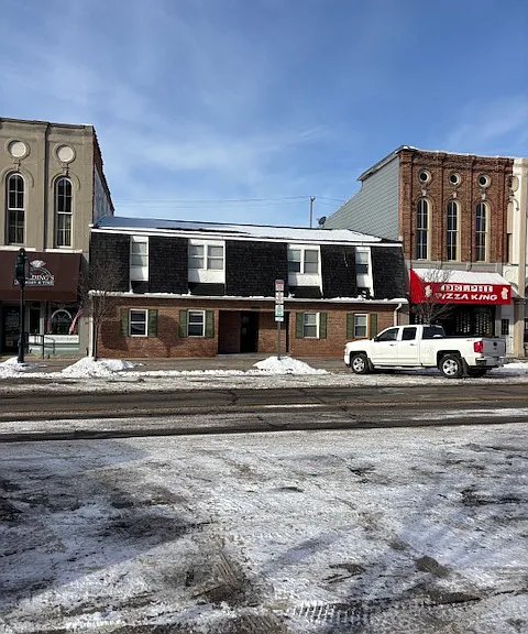 107 W Franklin St #1 — Photo 1
